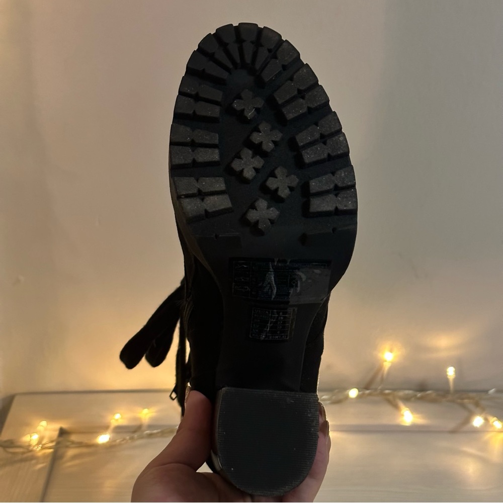 Forever 21 Black Lace-Up Chunky Heel Ankle Boots - Picture 2 of 8